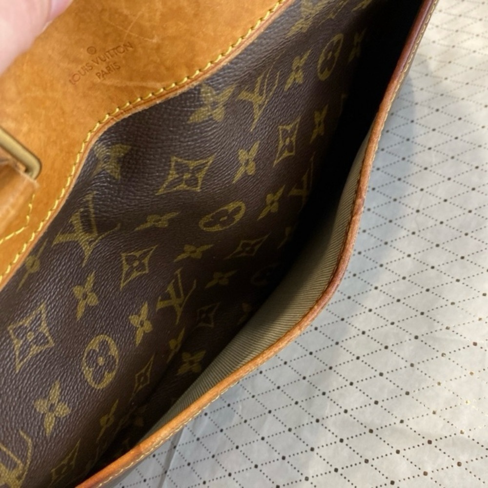 GUC Louis Vuitton Deauville - Picture 8 of 15